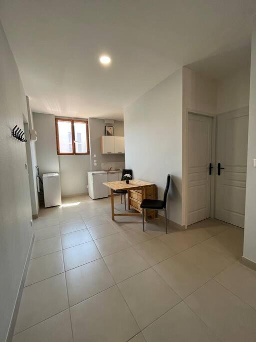 Bel Appartement A 15 Min De Lyon Saint-Fons Εξωτερικό φωτογραφία